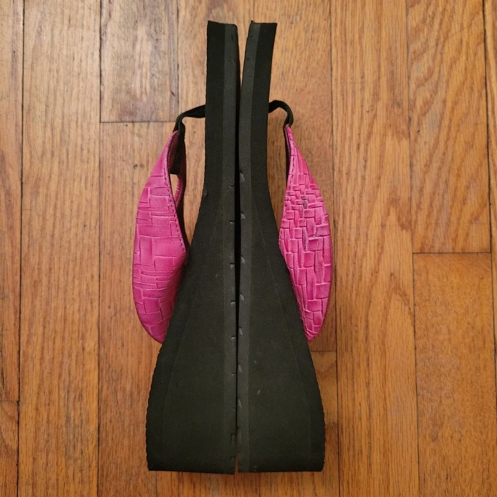 Speedo 10 Platform Flip Flops Pink Black Textured Wedge Thong Sandals Beach